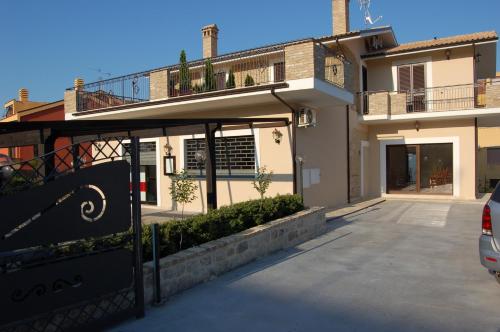 Ieeja, Piccolo Marte in Montenero di Bisaccia