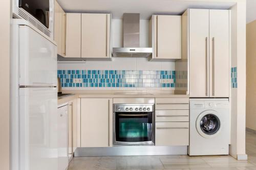 Three-Bedroom Apartment image 8
