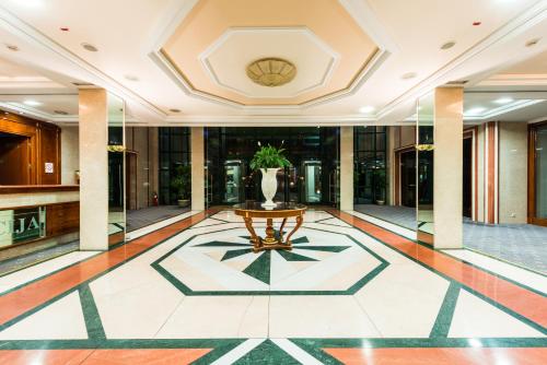 Hotel Villa Breg - 로비