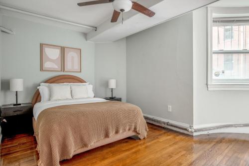 Brookline 2br w public wd nr Fenway groceries BOS-909 in Brookline, USA