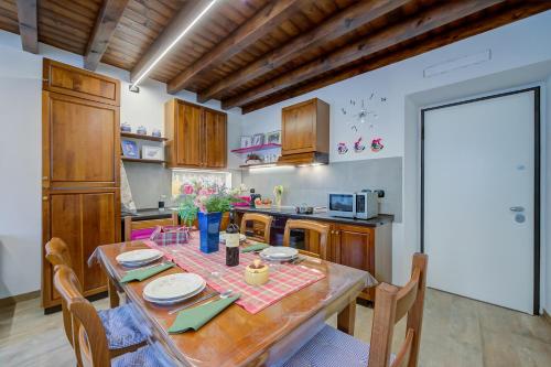 Il Borgo Lavanda and Ulivo Apartments - Happy Rentals