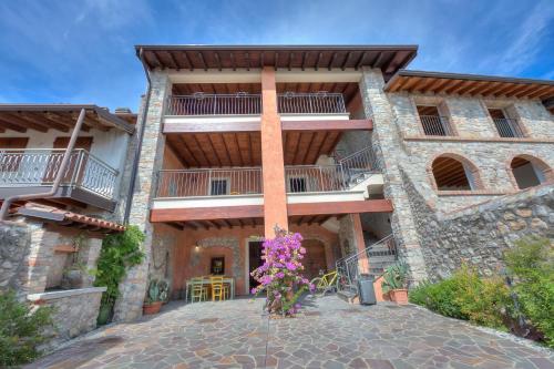 Il Borgo Lavanda and Ulivo Apartments - Happy Rentals