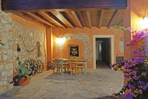 Il Borgo Lavanda and Ulivo Apartments - Happy Rentals