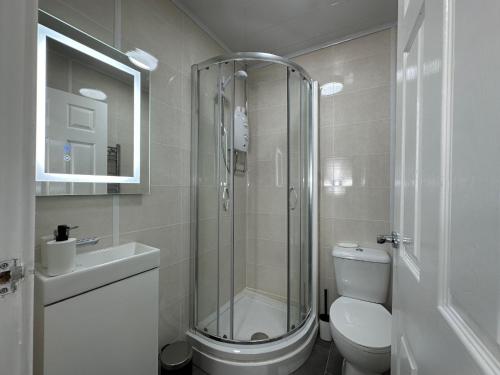 The En-Suite Escape. 4-Bed Luxury Stay