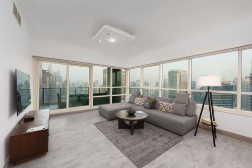Maison Privee - Dreamy Apt with Jaw-Dropping Marina Views, Dubái (foto 4)