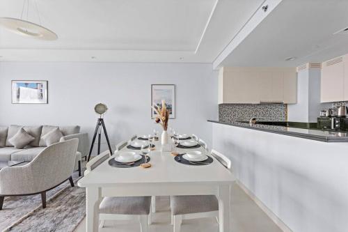 StoneTree - Luxurious 2 BR - Prime Location - image 4