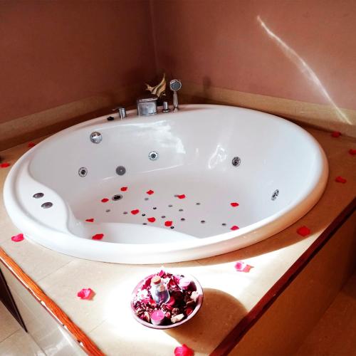 Hot tub, Hotel La Brasa in Velez de Benaudalla