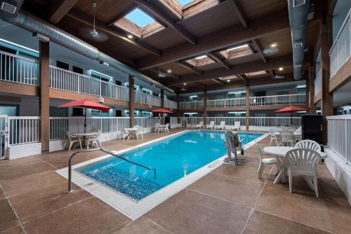 Бассейн , Wyndham Garden Ankeny/Des Moines in Анкени (Айова)