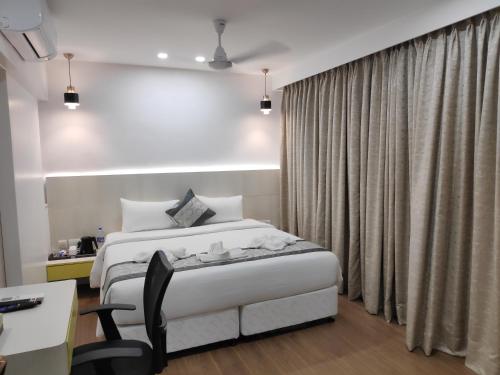 White House by Maxxvalue Service Apartments Bandra