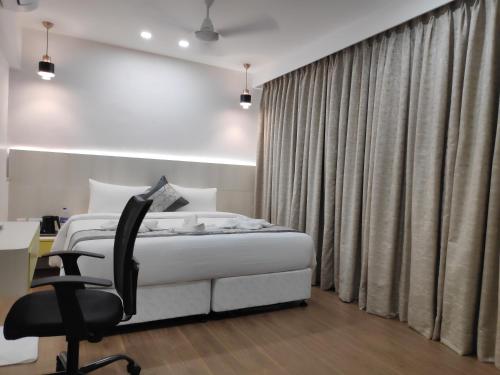 White House by Maxxvalue Service Apartments Bandra