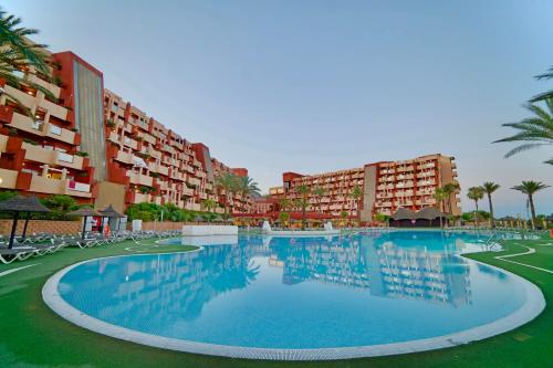 Holiday Premium Resort - image 6