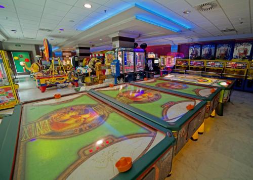 Holiday Premium Resort - image 4