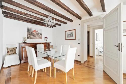 easyhomes - Annunciata - Tap to explore photos