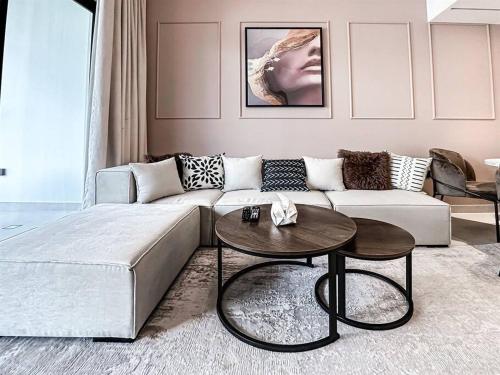 Trophy Amazing Burj Khalifa Views from This Stylish Condo, Dubái (foto 8)