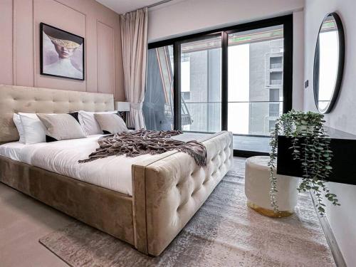 Trophy Amazing Burj Khalifa Views from This Stylish Condo, Dubái (foto 4)
