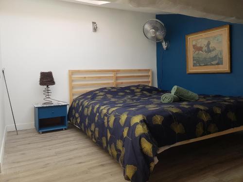 Duplex chaleureux, central, proche parking gratuit - Location saisonnière - Sète