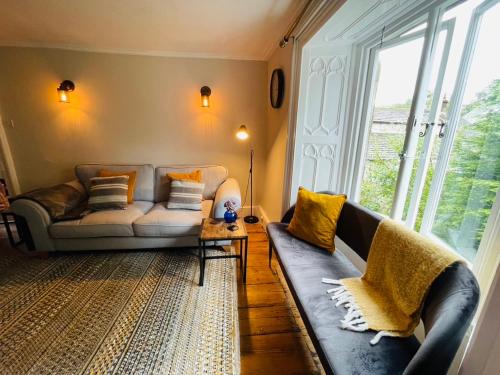 Cosy Cottage for 6 & Furry Friends in Hope Valley gîte à louer Stoney Middleton Castle Hill