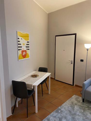 Cozzi Apartment, Milan (photo 3)