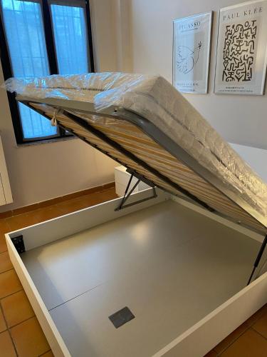 Cozzi Apartment, Milan (photo 6)