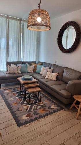 Suite paradise - E013 garden apartment in قيسارية