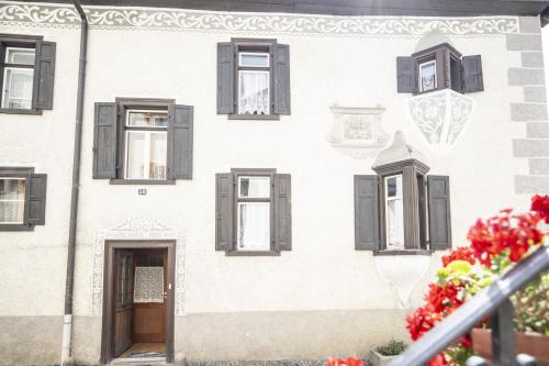 Chasa Broel Ferienhaus mitten in Ardez in Ardez
