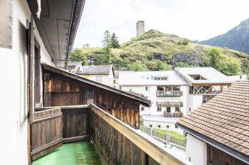 Chasa Broel Ferienhaus mitten in Ardez in Ardez