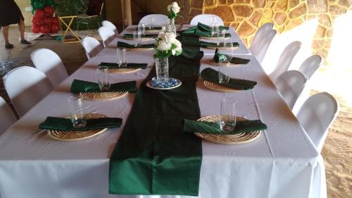 Pa Vula Hotels
