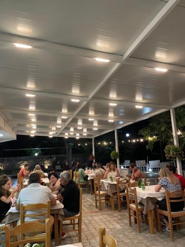 Hotel Aroma - image 9