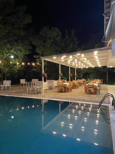 Hotel Aroma - image 11