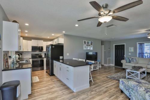Village Green Pool Home in Bradenton, USA