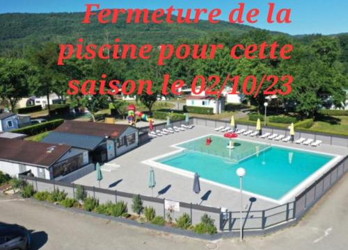 Chalet pour 5 personnes équipé sur emplacement privatif dans camping 4 étoiles appartenant et géré par un particulier - Camping - Foix