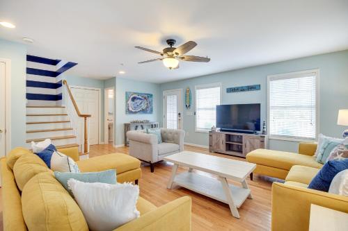 Lovely Tybee Island Home with Deck Less Than 1 Mi to Beach! Lovely Tybee Island Home with Deck Less Than 1 Mi to Beach!