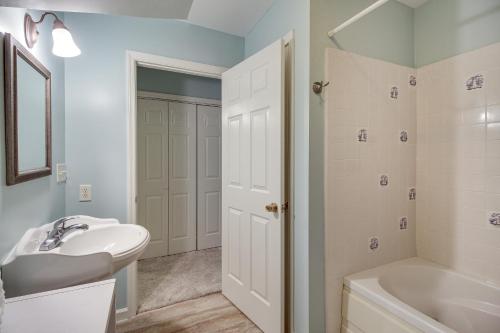 Lovely Tybee Island Home with Deck Less Than 1 Mi to Beach! Lovely Tybee Island Home with Deck Less Than 1 Mi to Beach!