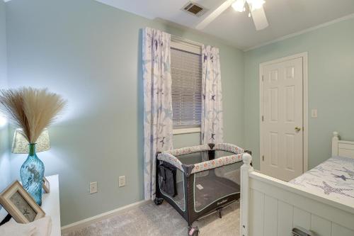 Lovely Tybee Island Home with Deck Less Than 1 Mi to Beach! Lovely Tybee Island Home with Deck Less Than 1 Mi to Beach!