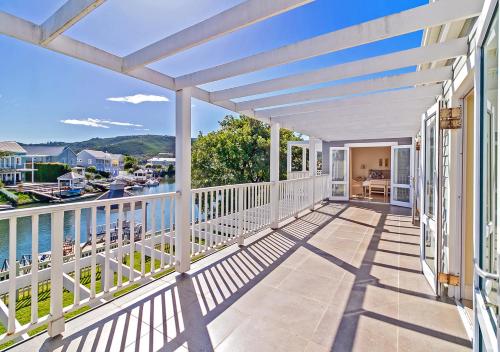 Five-Bedroom House image 2