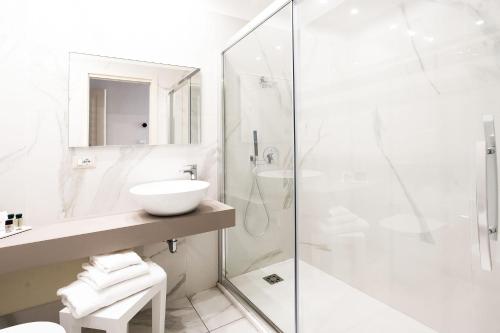 Imperatrice Suites - image 5