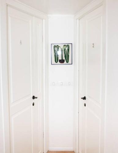 Bright and Cozy Bauhaus Gem in Raanana