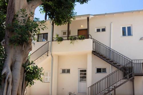 Exterior view, Bright and Cozy Bauhaus Gem in Raanana