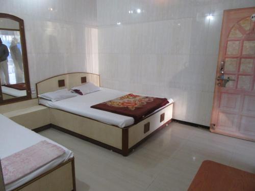 Cozy Hotel Gayatri Guest House