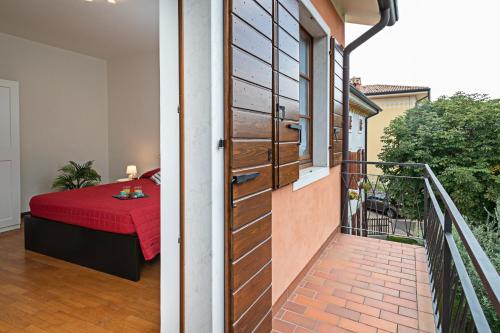 Two-Bedroom House image 8