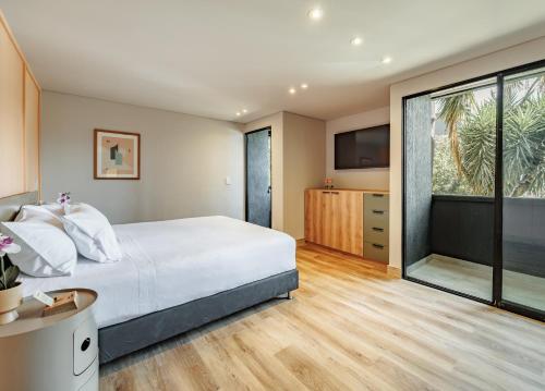 The Somos Flats Central Poblado