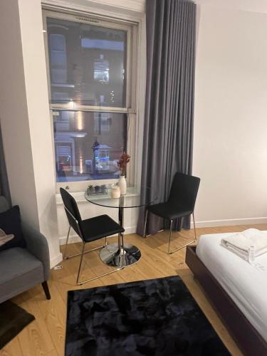 Tranquil 1 BR Retreat in Piccadilly VR4, Londra (foto 6)