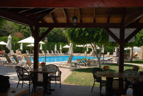 Nhà hàng, Kotzias Beach Apartments in Pissouri