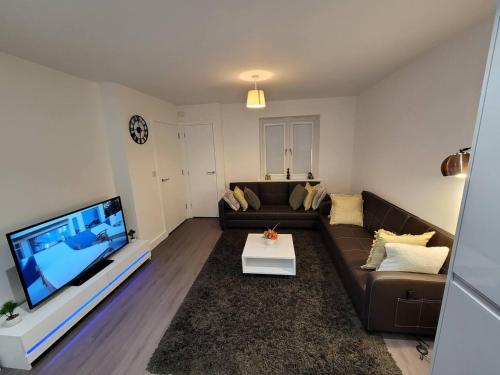 Impeccable 2-Bed House in Milton Keynes