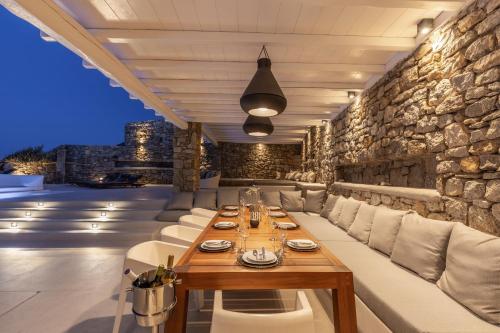 Mykonos Actor’s Villa. 3 bedrooms, private pool.