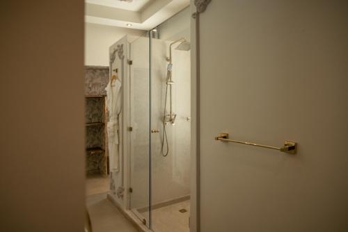 Junior Suite with Terrace image 4