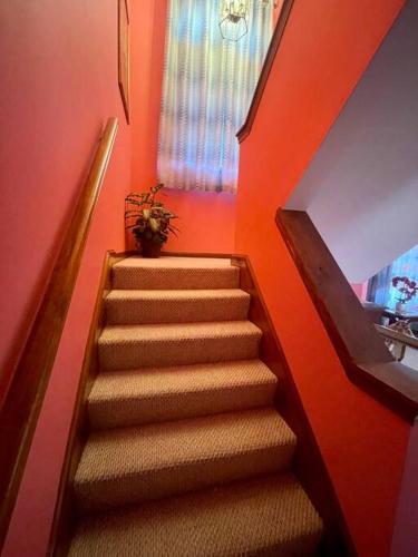 Full House/Heart of Worcester Full House/Heart of Worcester