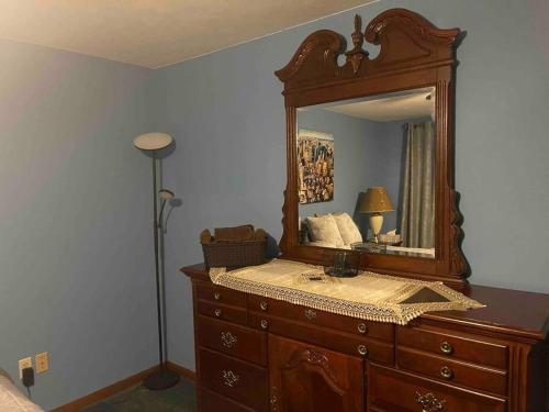 Full House/Heart of Worcester Full House/Heart of Worcester