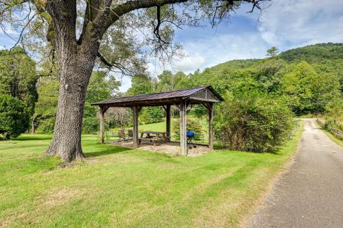 Serene Misty Vale Home with Game Room, Grill!