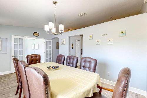 Never Ending Summer in Weirsdale